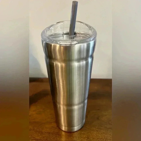 Bubba Silver 24oz Insulated Tumbler w/straw. Straw has wear. Sm dent on bottom. - Picture 5 of 11